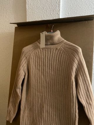 Jersey cuello alto beige talla S
