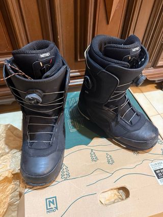 Tavola Snowboard Burton + Attacchi + Scarponi