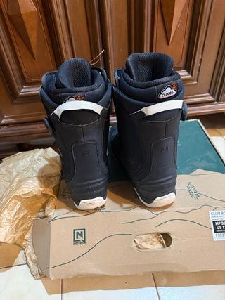 Tavola Snowboard Burton + Attacchi + Scarponi