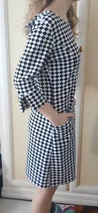 Abito fantasia rombi bianco e nero Taglia S