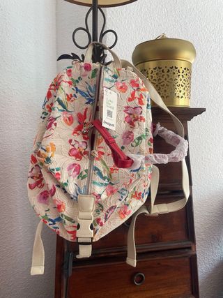 Mochila Desigual floral beige multicolor
