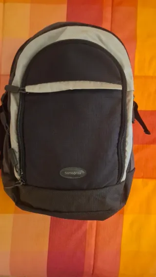 Mochila Samsonite Negra y Gris