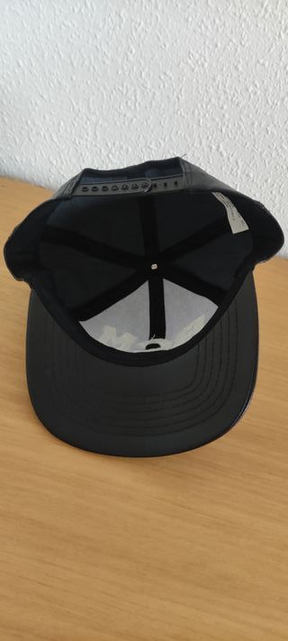 Gorra negra BCM Planet Dance Mallorca