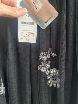 Falda tul bordada cisnes y flores en plateado