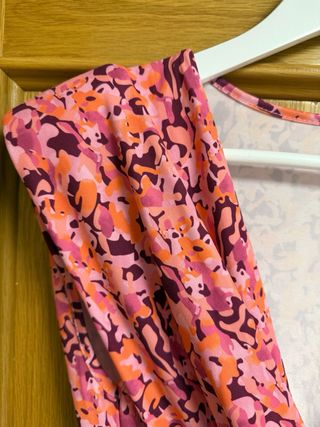 Vestido fiesta verano rosa estampado