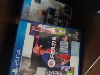 PlayStation 4 Slim 500GB Nera fia 21,23 controller