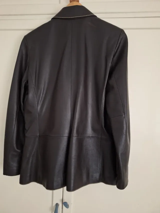 Chaqueta de piel  marrón Talla 42