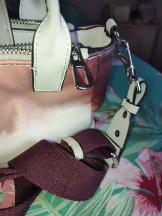 Bolso Parfois beige y burdeos