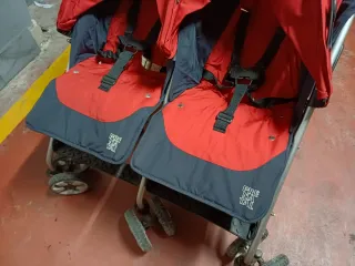 Silla de paseo doble roja
