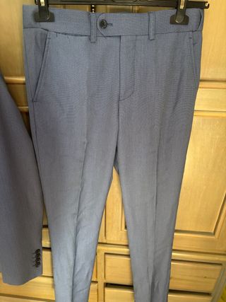 Traje de chaqueta y pantalón azul