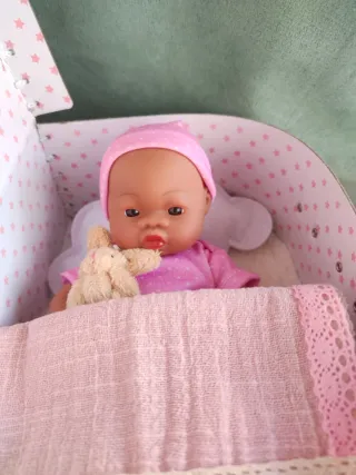 Muñeca Reborn Pequeña en Maletín