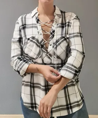 Camisa de manga larga a cuadros