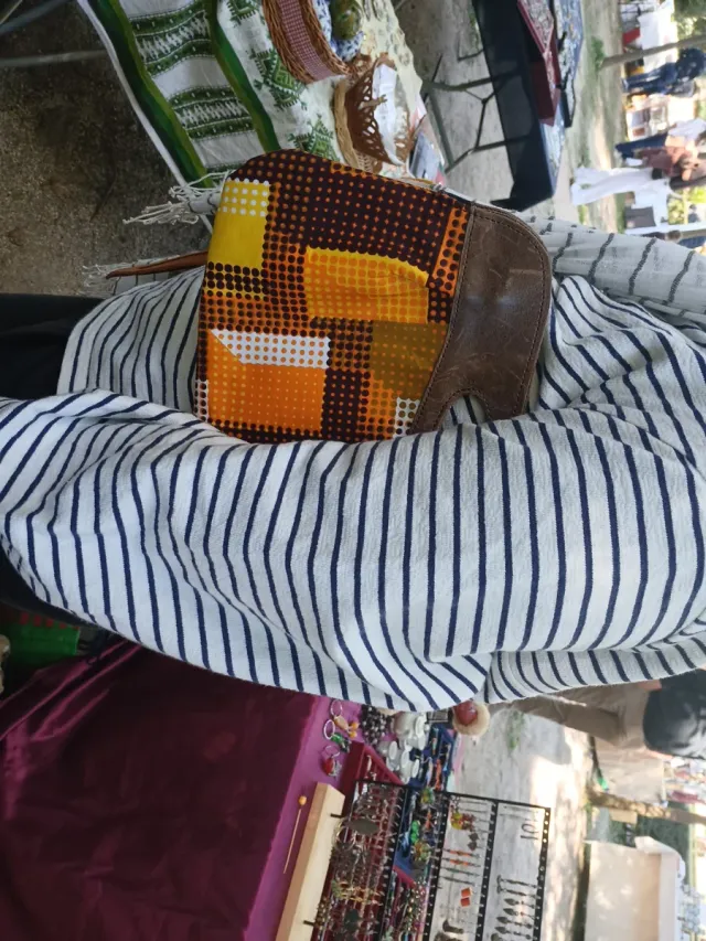 Bolso de mano estampado