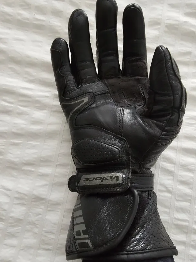 Guantes Dainese modelo Veloce Negro