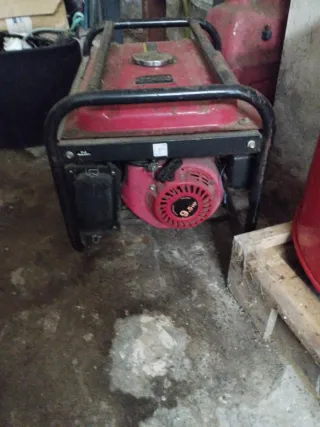 Generador Eléctrico Rojo, PARA PIEZAS