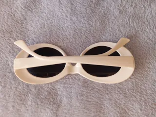 Gafas de sol mujer blancas y negras