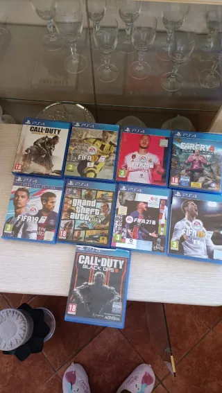 PS4 Juegos (Call of Duty, FIFA, GTA V) precio por