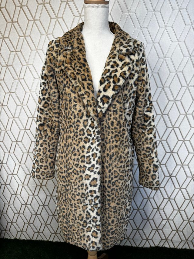 Abrigo pelo animal print
