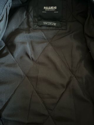 Chaqueta bomber Pull&Bear negra