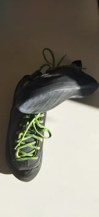 Pies de gato Simond. Talla 36