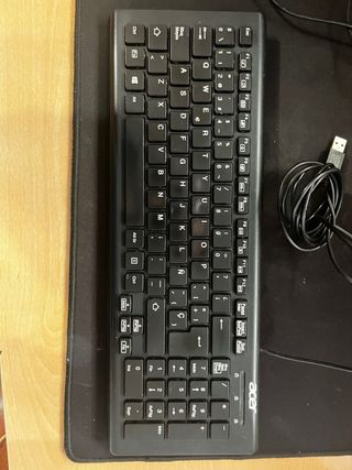 PC Completo + Monitor + Altavoces