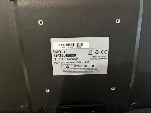 PC Completo + Monitor + Altavoces