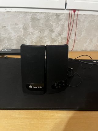 PC Completo + Monitor + Altavoces