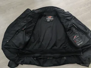 Chaqueta Alpinestars de Cuero XL ( PERO ES L)