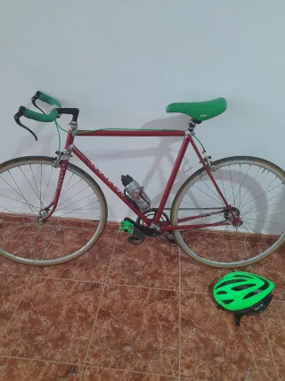 Bicicleta Fixie Antigua Roja