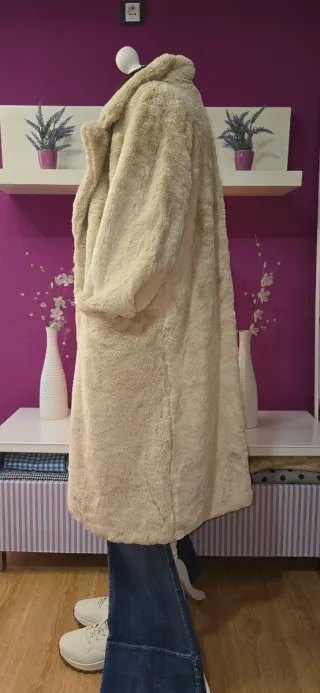Abrigo pelito crema suave nuevo