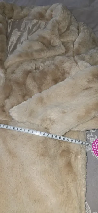 Abrigo pelito crema suave nuevo