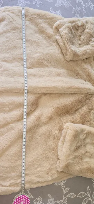 Abrigo pelito crema suave nuevo