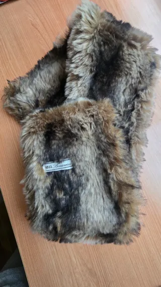 Estola y bolso piel Mango