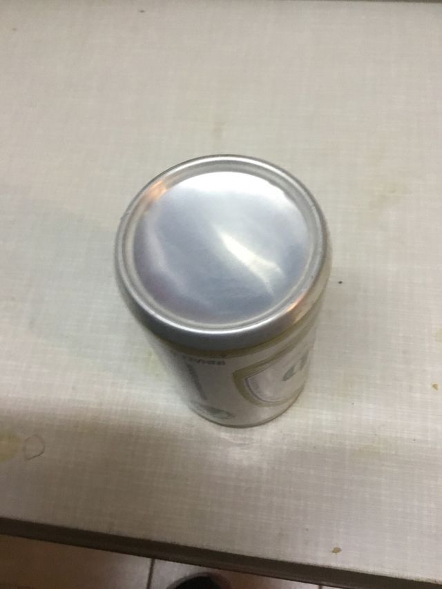 Lata cerveza vacía DAB Alt