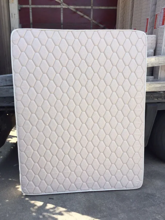 Camas de hoteles y de devolución de Amazon