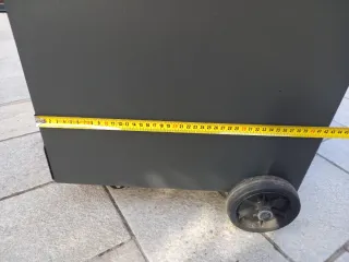 Carrello portalegna in ferro battuto