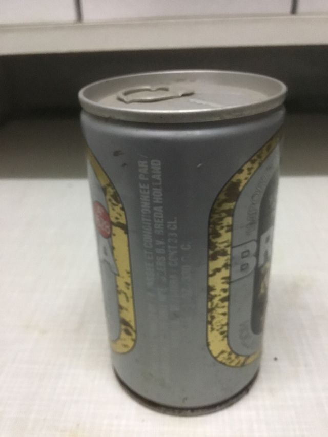 Lata vacía cerveza Breda Royal Beer