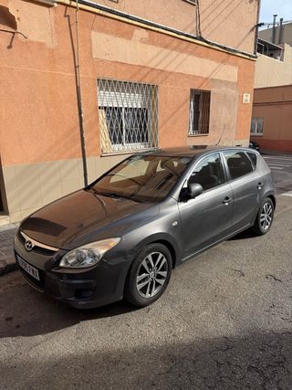 Hyundai i30 1.6 CRDi 115cv – Económico, fiable, IT