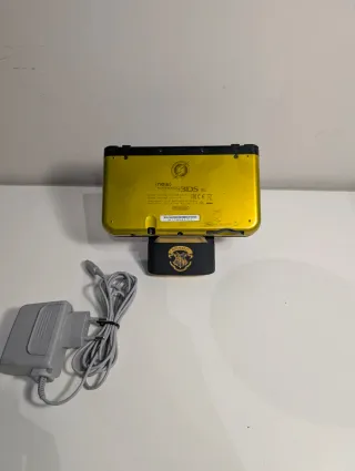 Nintendo 3DS XL Samus Limited edition