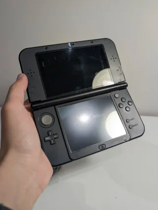 Nintendo 3DS XL Samus Limited edition