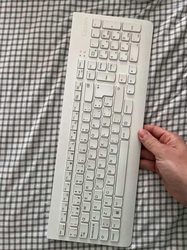 Set Tastiera e Mouse Wireless Lenovo Bianco