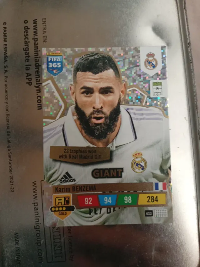 Carta Panini Fede Valverde, Vinicius,Benzema...