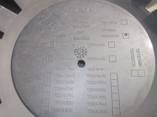 COPRI-CERCHI-COPPE-BORCHIE COL-NERO ORIG LANCIA Y