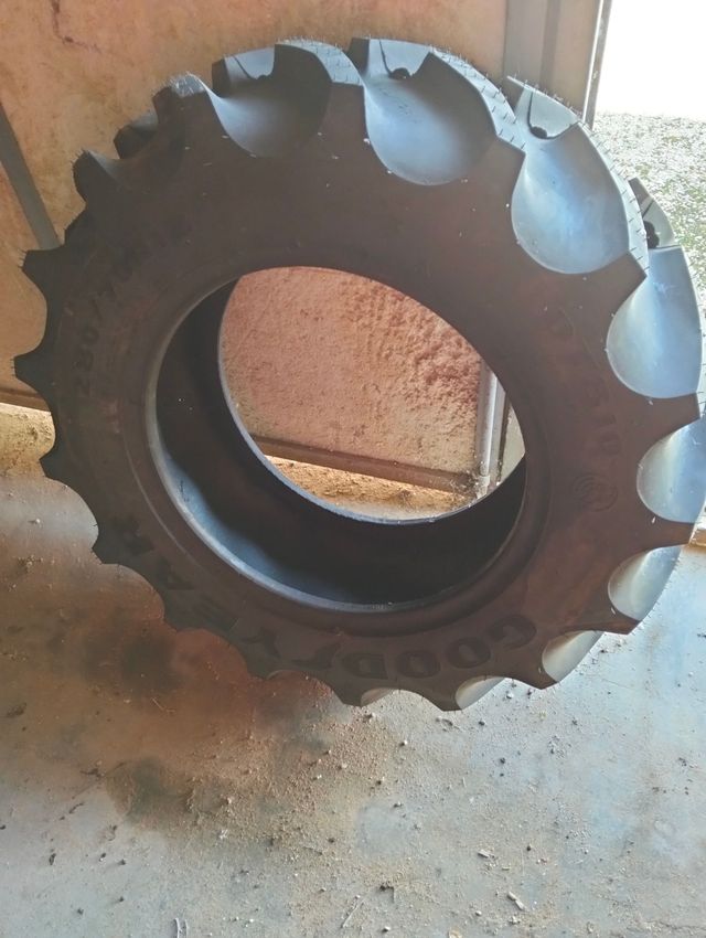 Ruedas Tractor Goodyear 280/70R18