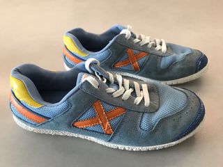 Zapatillas Munich niño azul y naranja