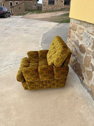 Sillóncito terciopelo dorado y verde