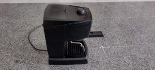 Cafetera DeLonghi Negra
