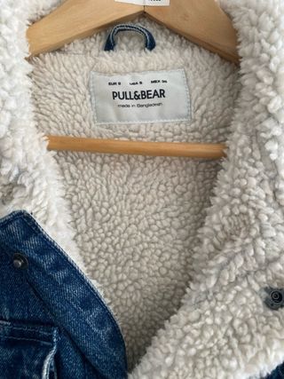 Chaqueta vaquera Pull&Bear con borreguito