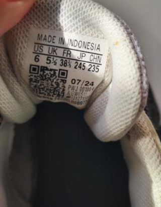 Adidas Bambas Talla 38 con Cordones Leopardo