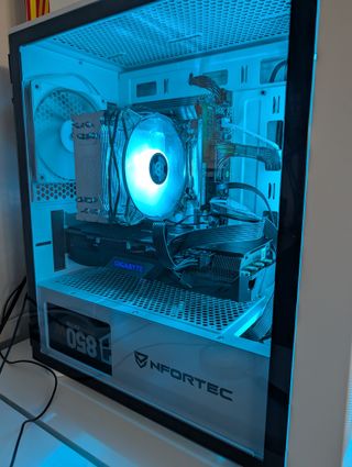 PC Gaming RX 5700 XT WiFi Bluetooth